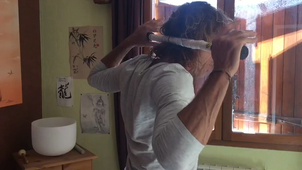 SUAPS : Bien-être : Utilisation du baton de massage avec Didier