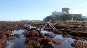La dynamique des vagues sur les roches du Pays basque